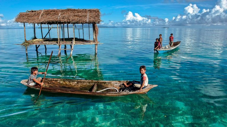 Sea Gypsies: 14 Amazing Facts About the Bajau People of the Philippines ...